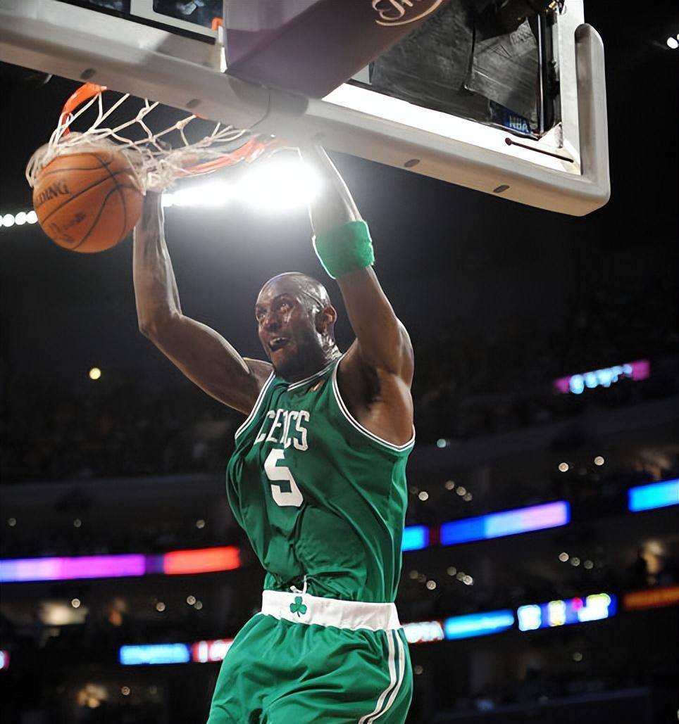 开云体育平台APP-顶尖球员在关键时刻挺身而出