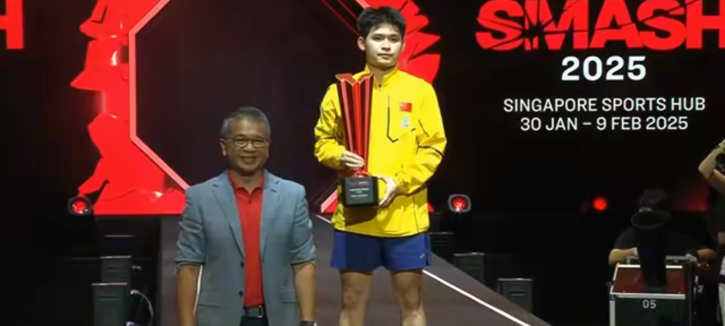 新加坡选手创造新纪录夺得冠军 新加坡选手创造新纪录夺得冠军