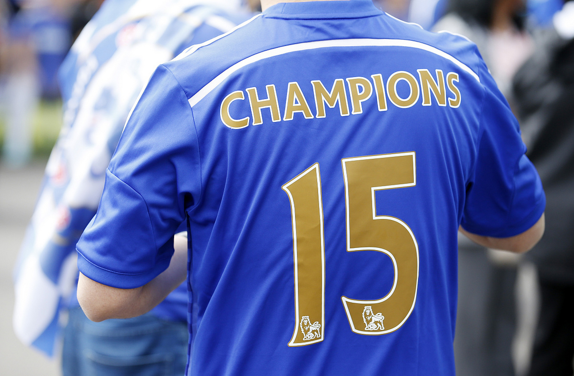 开云体育入口-切尔西惨遭尤文图斯横扫，遭遇双杀