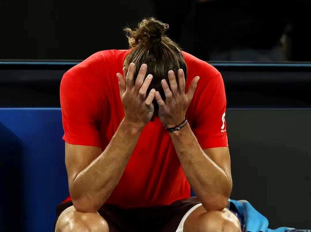 开云体育在线-连续输球，塞维利亚球迷心情低落