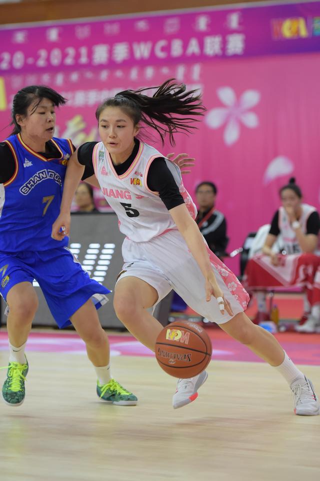 开云体育中国-比利时女篮联赛收官夺得冠军纪念战果