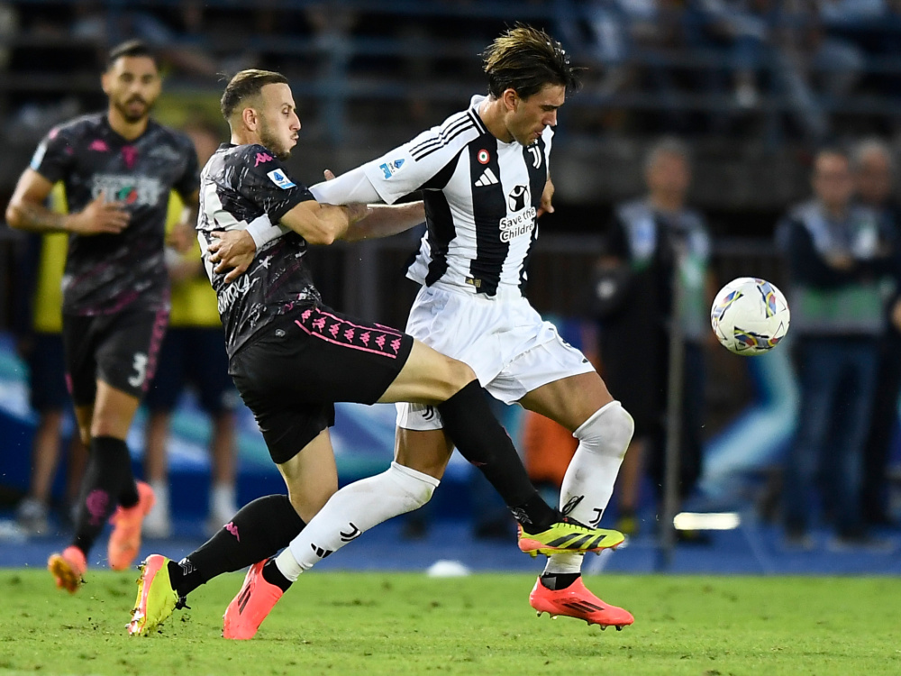 开云体育-尤文图斯备战多场对手，全力以赴