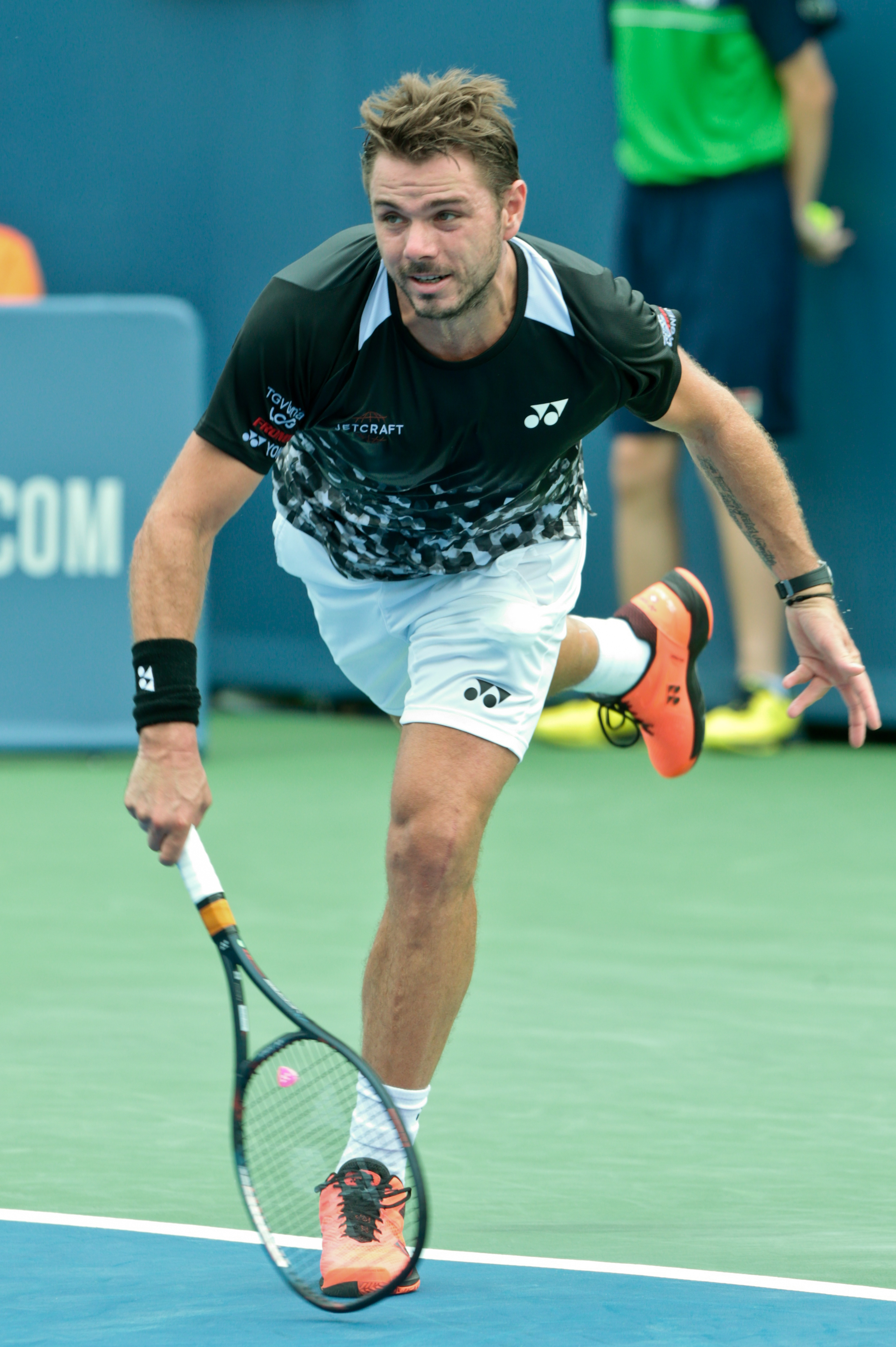 意大利网球队力克英国网球队,瓦林卡打破历史纪录 意大利网球队力克英国网球队,瓦林卡打破历史纪录