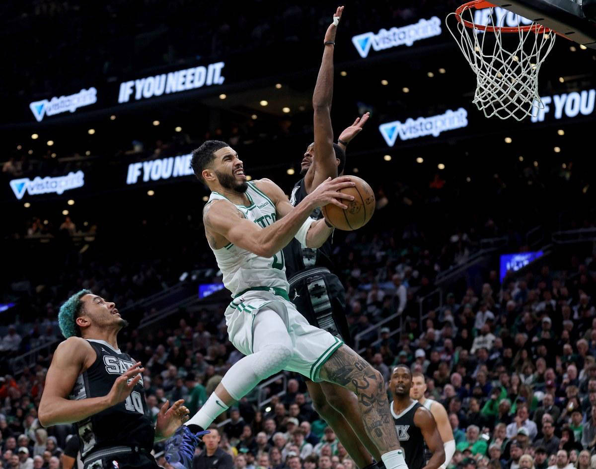 猛龙客场击败凯尔特人 猛龙客场击败凯尔特人