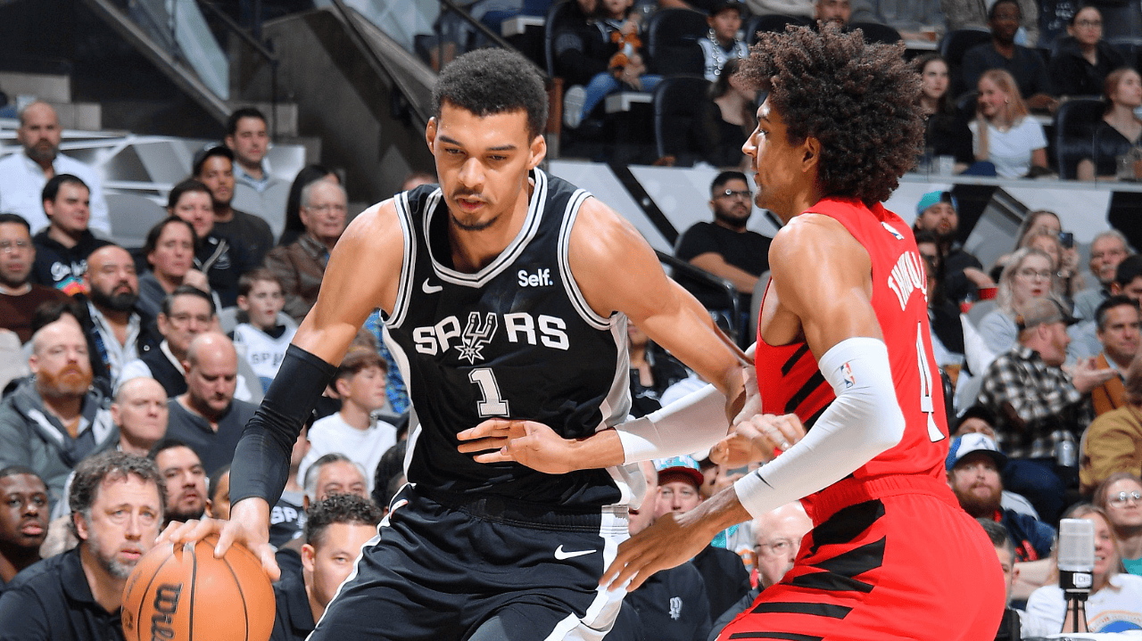 开云体育-开拓者战胜马刺，取得关键胜利