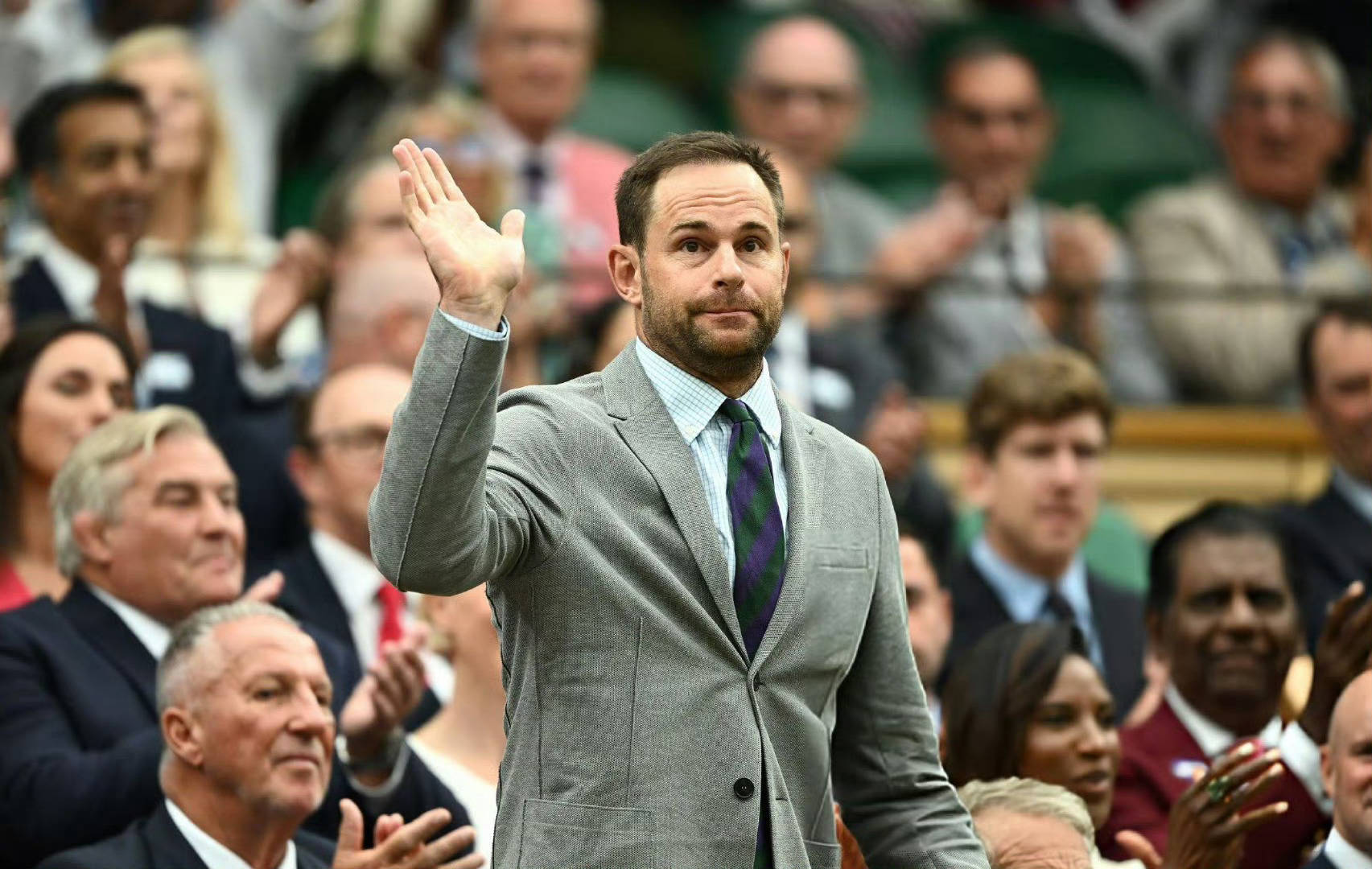 英国网球队横扫意大利网球队,费德勒关键制胜的简单介绍 英国网球队横扫意大利网球队,费德勒关键制胜的简单介绍