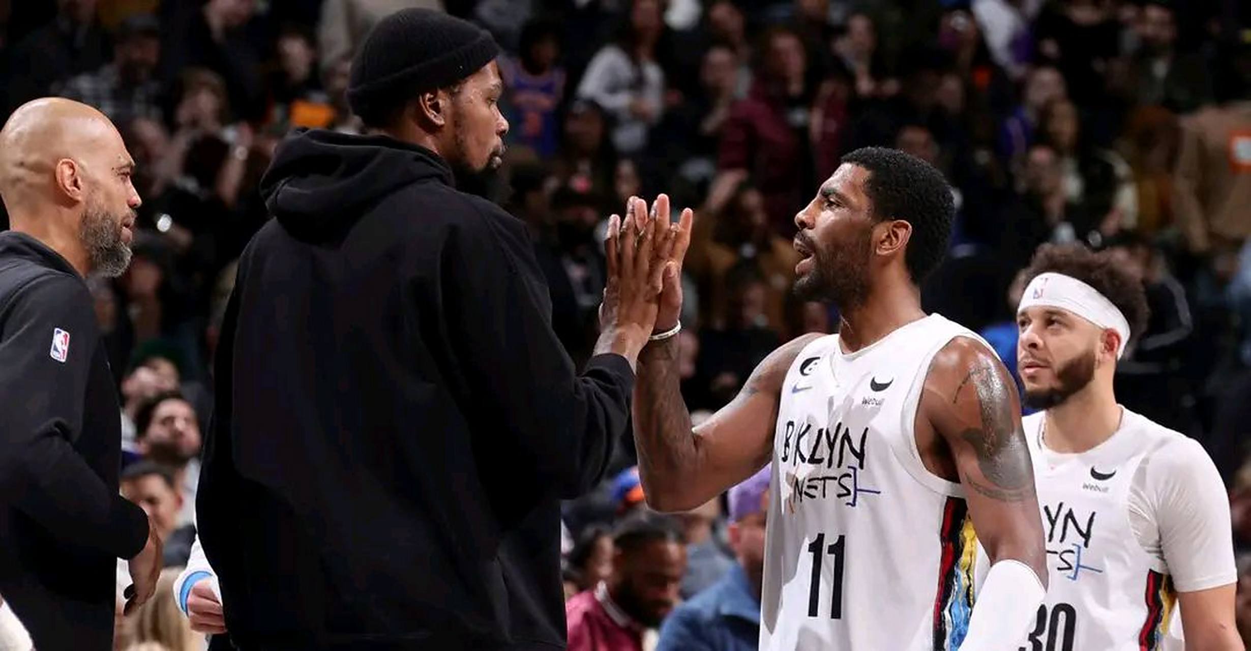 开云APP-关于篮网主场大胜尼克斯，欧文29分领军的信息