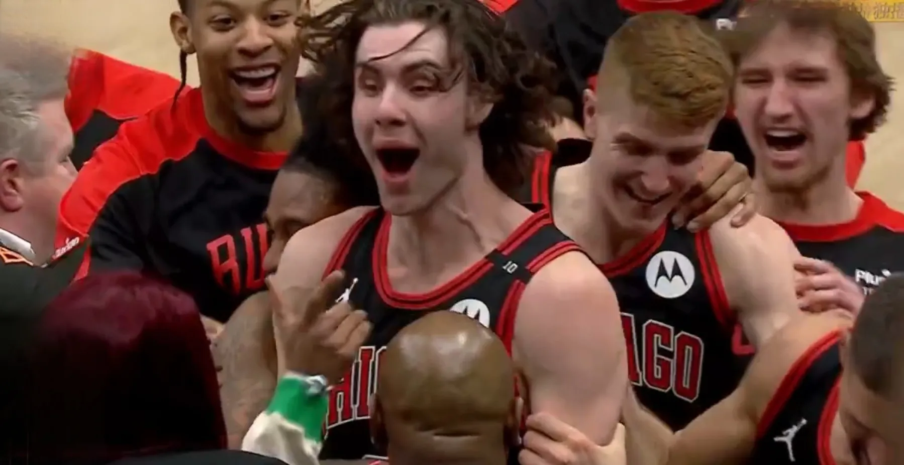 开云体育官网-公牛绝地反击巴西男篮，贝弗利送出助攻的简单介绍