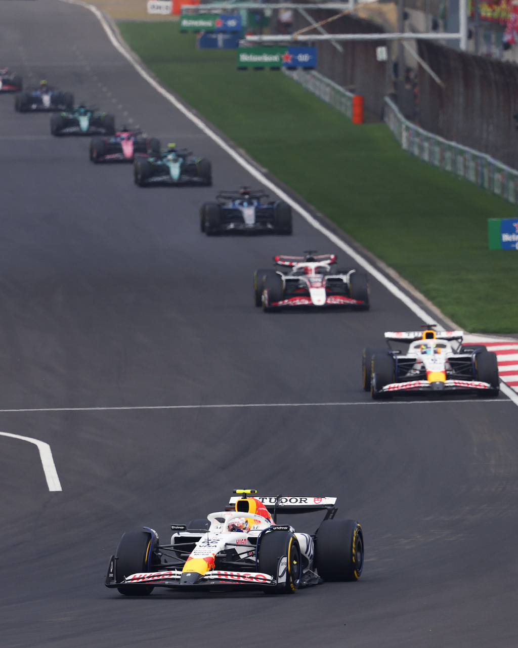 开云体育在线-红牛车队逆转迈凯伦，皮亚斯特里刷新纪录的简单介绍