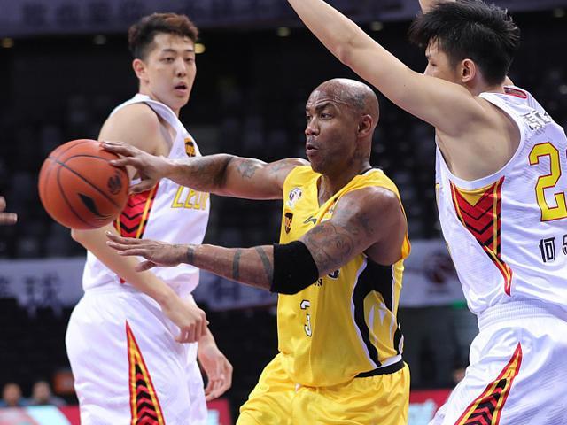 广西队外援全面爆发，助力球队取得关键胜利