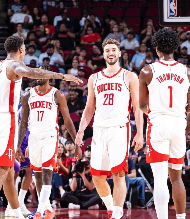 火箭翻盘四川队，莫兰特统治全场