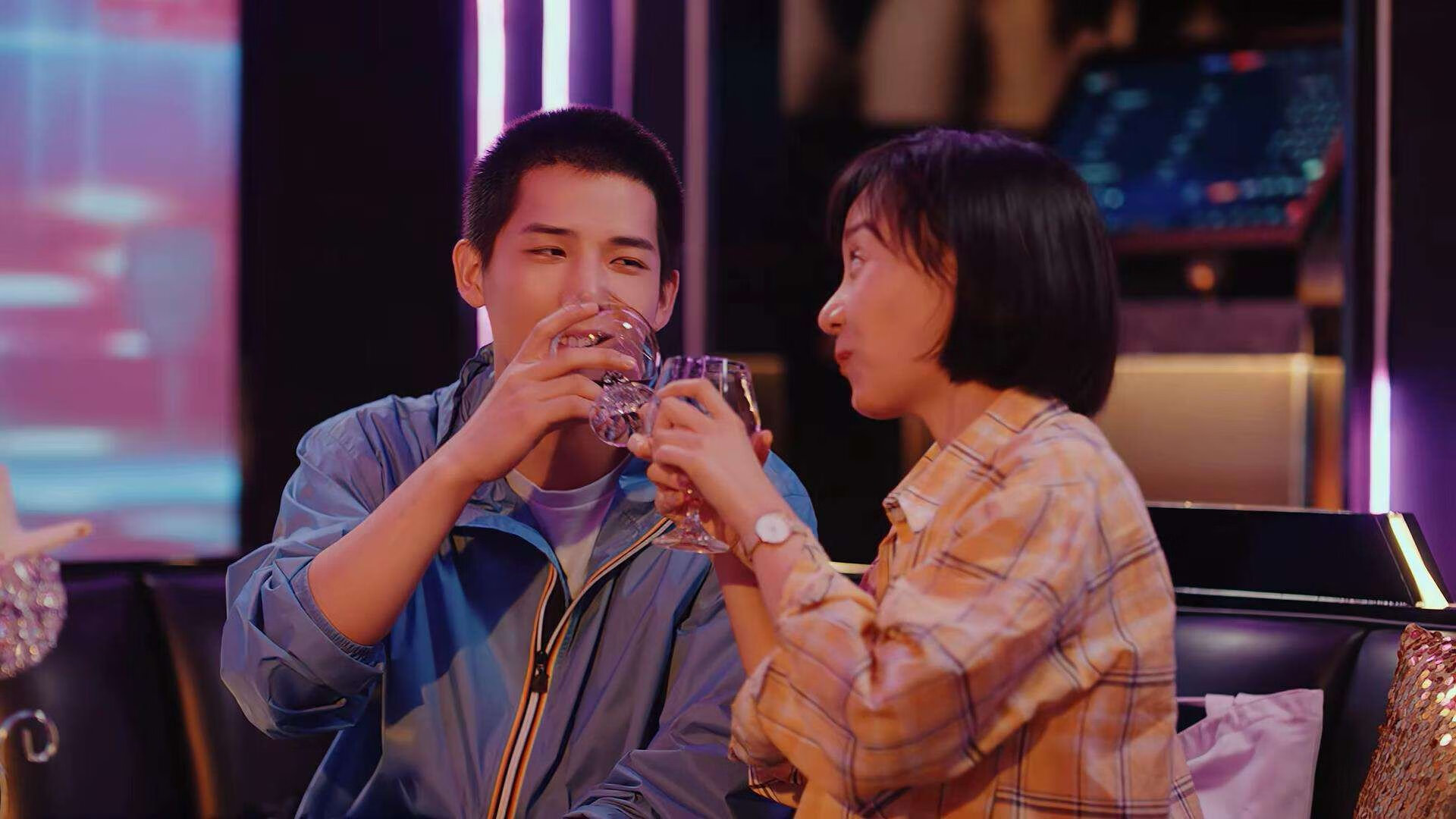 开云APP-惊天大冷！非洲雄狮利爪撕裂安第斯山鹰—欧冠淘汰赛上演喀麦隆绝杀玻利维亚