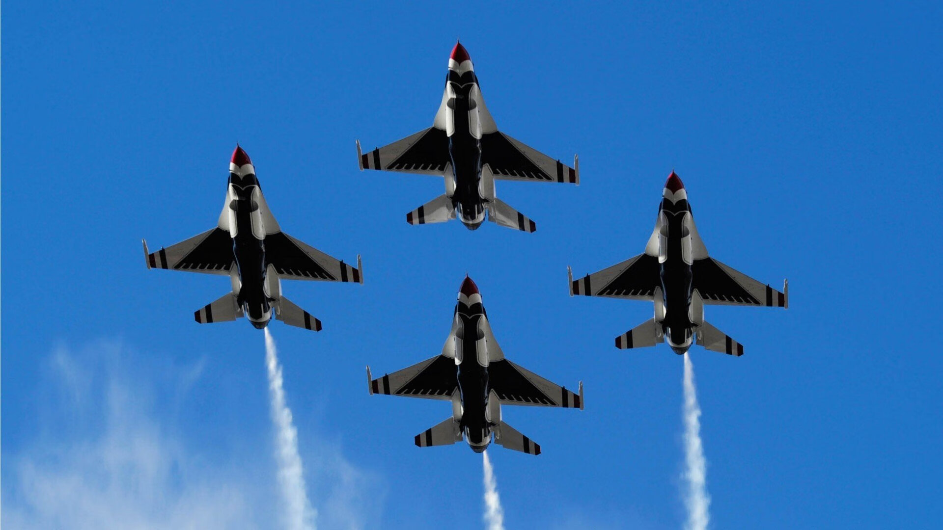 篮网以攻代守豪取胜利,哈登化身致命节奏大师,独行侠防守体系崩盘的背后