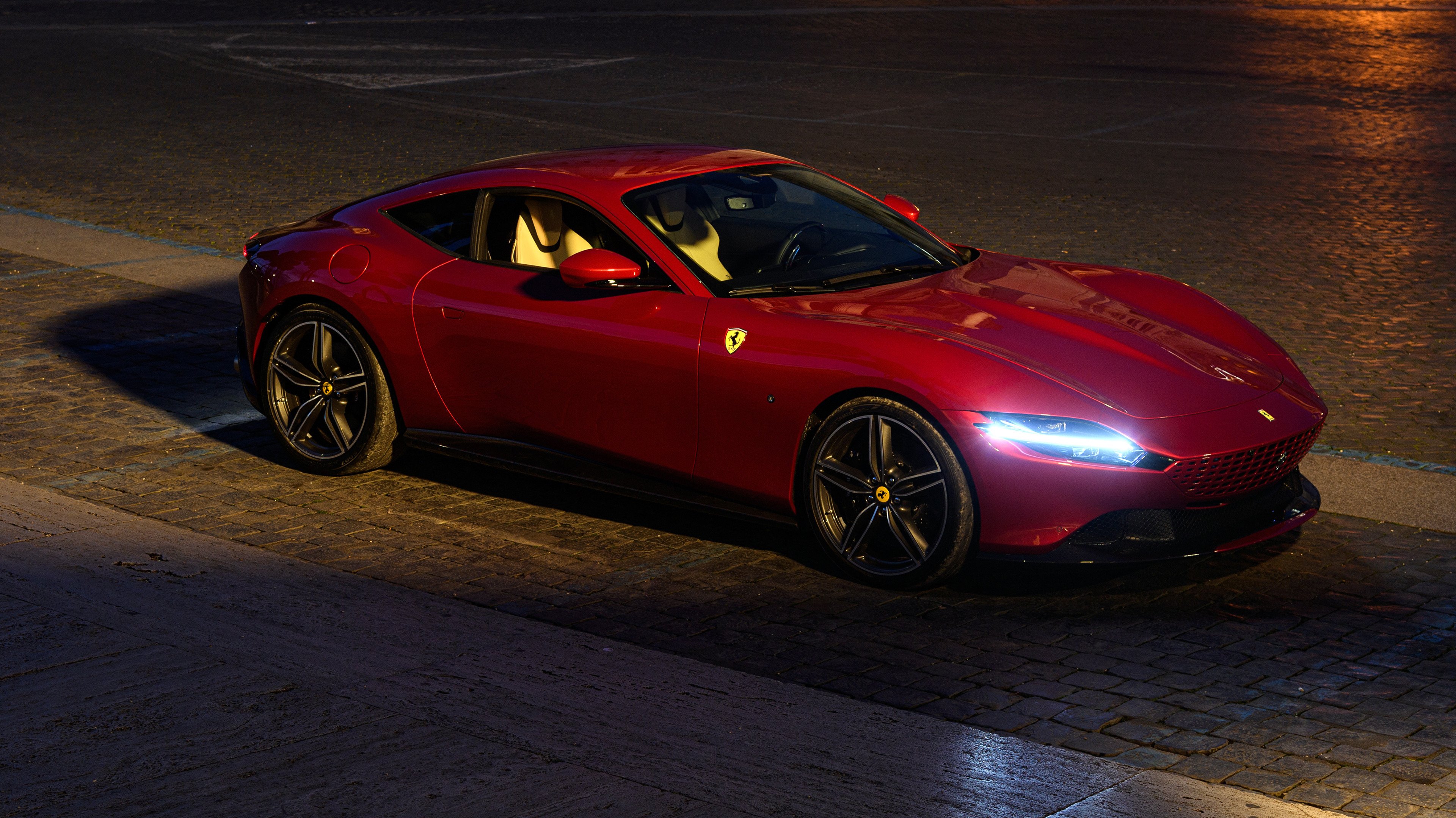 卡马文加独舞撕裂钢铁防线,马赛主场气贯长虹击沉勒沃库森