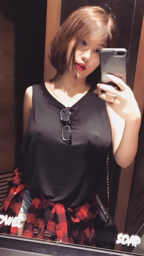 扼杀传控！佛罗伦萨用血肉之躯绞杀巴萨，巴雷拉化身中场绞肉机