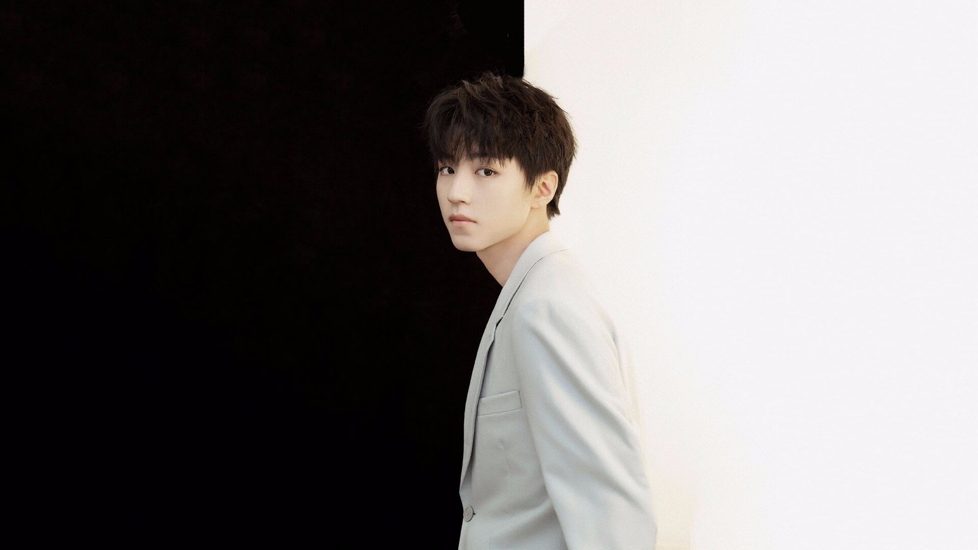 开云平台-足球明星打破F1终局，格列兹曼如何成为无声的胜负手