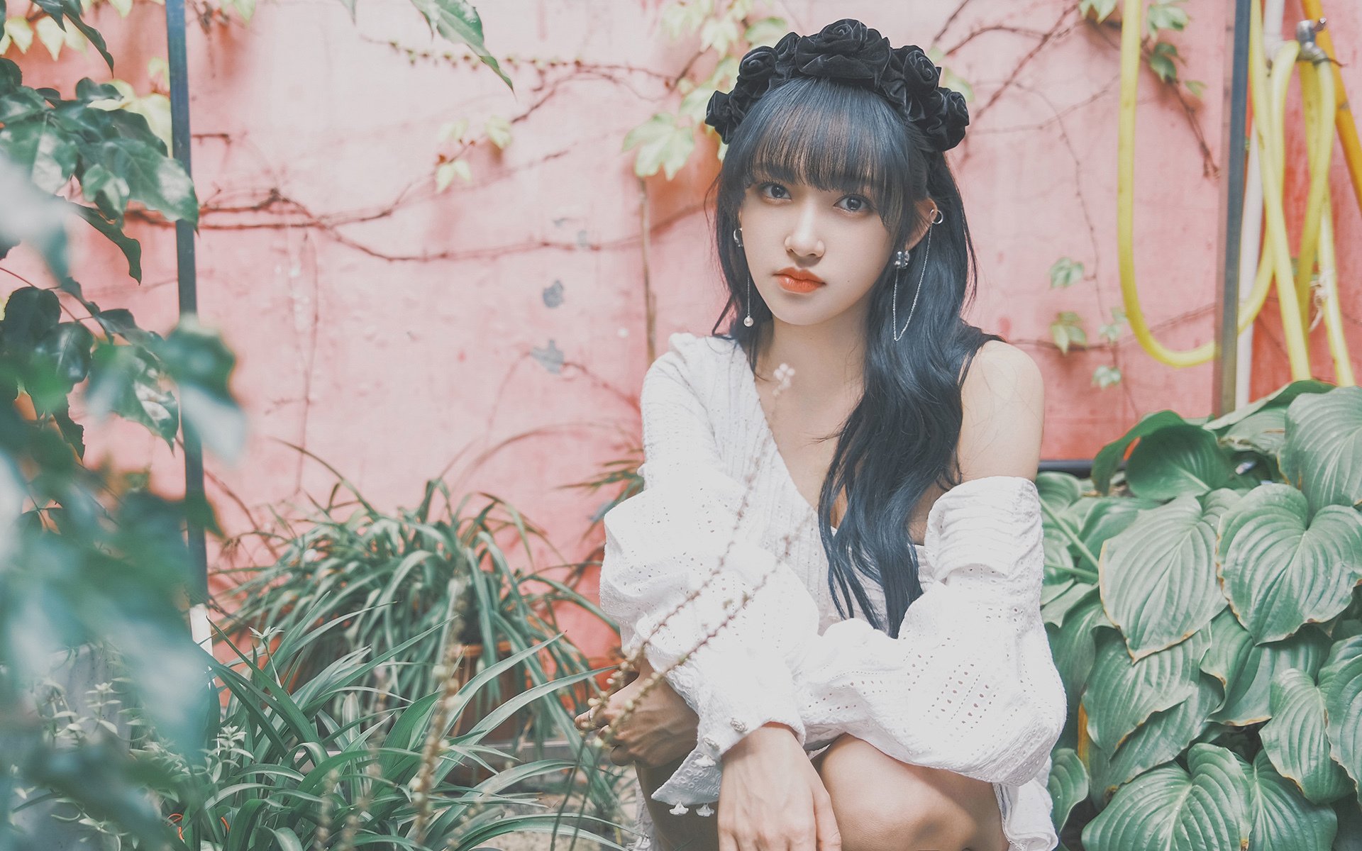 东西碰撞，巨星闪耀，字母哥统治级表现下，独行侠与新疆队演绎巅峰对决